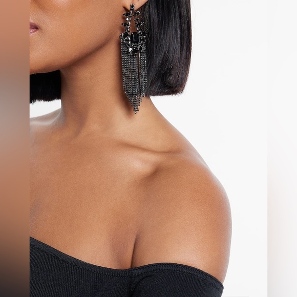 NWT Express Black Stone Fringe Drop Earrings - Picture 3 of 4